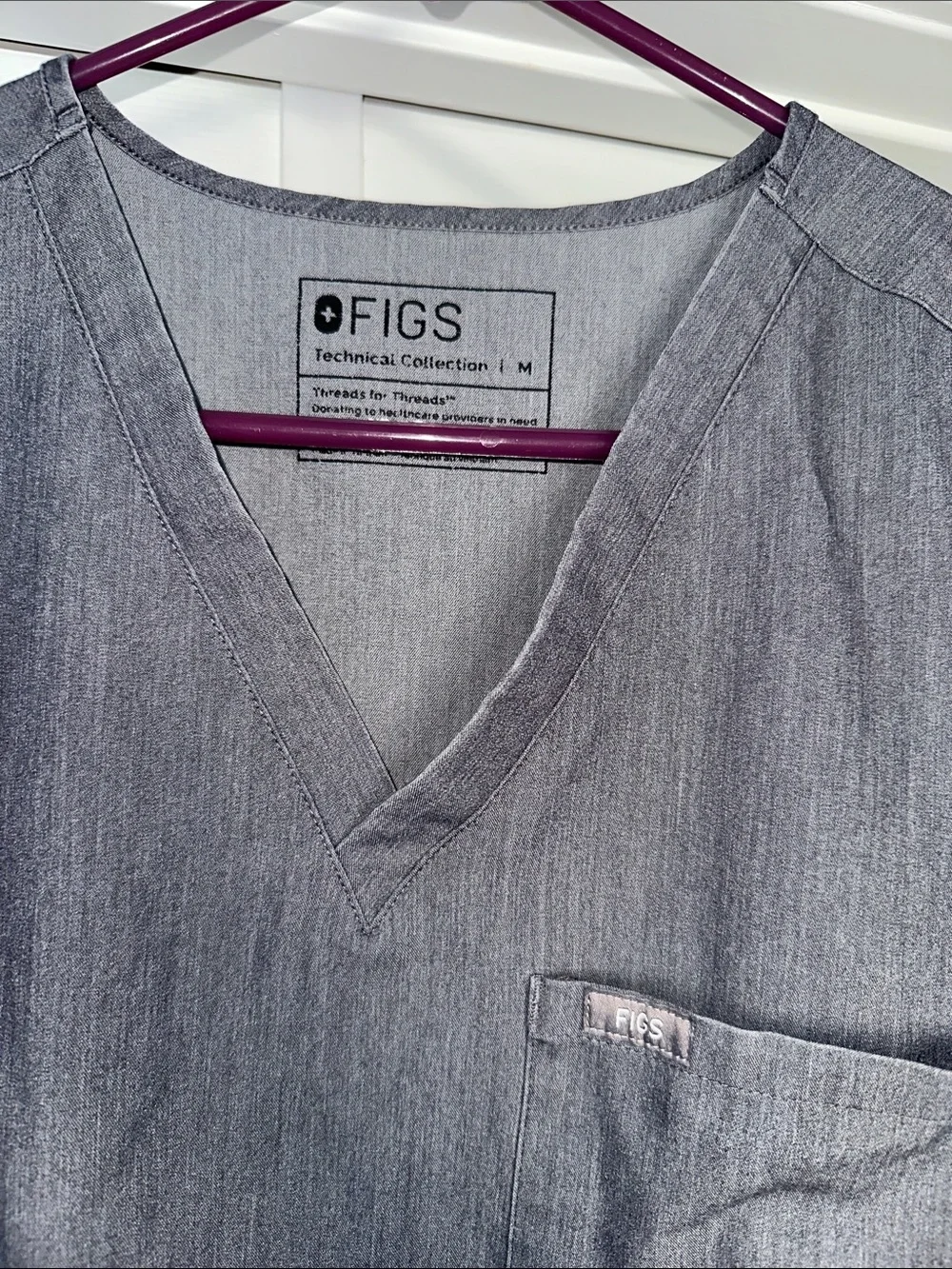 Figs Men's Gray Jogger Scrub Pants & Top Set - Charcoal Gray